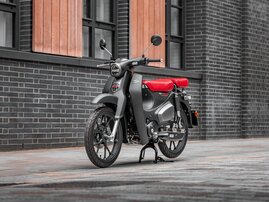 Super-Cub-22YM-Mat-Axis-Grey-Metallic-a-086