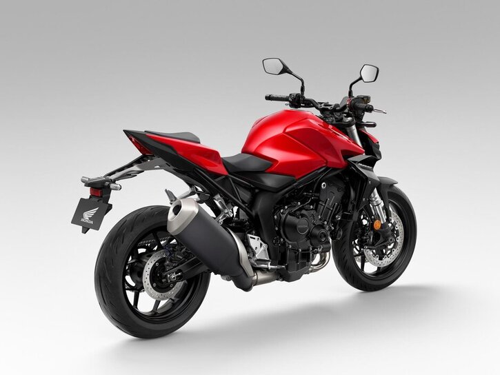 25YM-CB1000-Hornet-Grand-Prix-Red-R380-aws-003