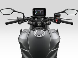 25YM-CB1000-Hornet-Mat-Iridium-Gray-NHC64-aws-011