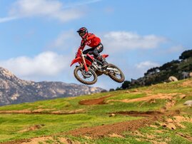 25YM-Honda-CRF450R-13