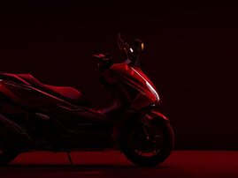 25YM NSS350 Forza Carnelian Red Metallic R296M 016