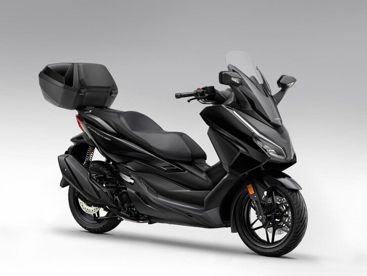 25YM NSS350 Forza Pearl Nightstar Black NHA84 004