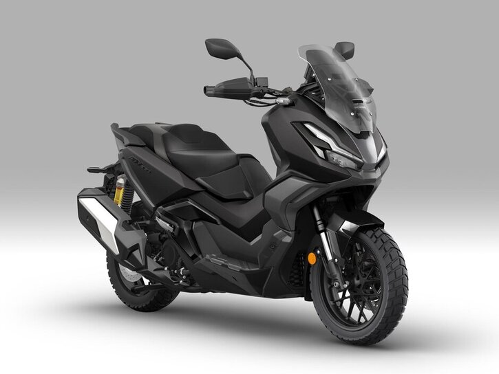 26YM 03 ADV350 Studio MAT COAL BLACK METALLIC NHC81 aws 02