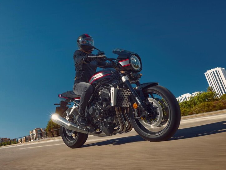 26YM CB1000F NHB01 GraphiteBlack 005