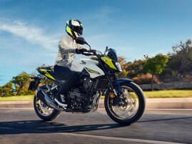 26YM 01 CB500 Hornet MT NHB61P PearlHorizonWhite aws 08