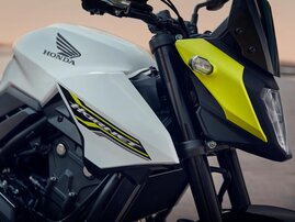 26YM 01 CB500 Hornet MT NHB61P PearlHorizonWhite aws 14