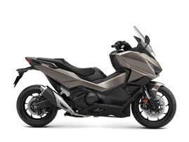 Forza 750 DCT