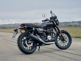 25YM 01 GB350S Studio Gunmetal Black Metallic NHC52 aws 019