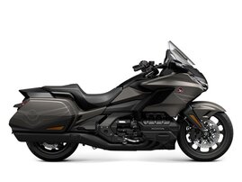 Gold Wing Bagger DCT