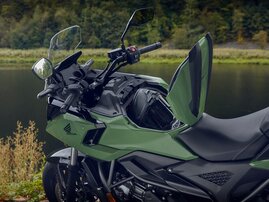 25YM 02 NC750X EARTH BLACK DCT aws 18