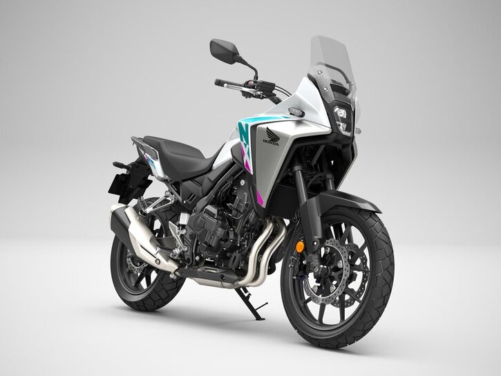 26YM 01 NX500 EClutch NHB61P PearlHorizonWhite aws 03