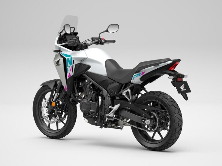 26YM 01 NX500 EClutch NHB61P PearlHorizonWhite aws 05