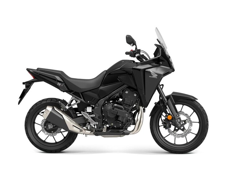 26YM NX500 EClutch NHB01 GraphiteBlack aws 01