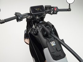 26YM Honda WN7 Graphite Black 016