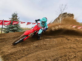 27YM CRF250R Extreme Red dam 010