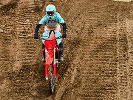 27YM CRF250R Extreme Red dam 012