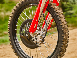 27YM CRF250R Extreme Red dam 025