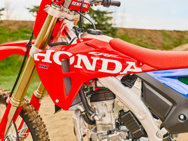 27YM CRF250R Extreme Red dam 028
