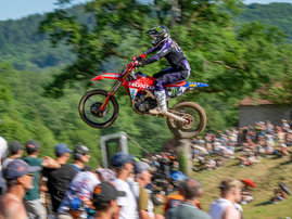 26YM-CRF450R-HRC-Jeffrey-Herlings-aws-007