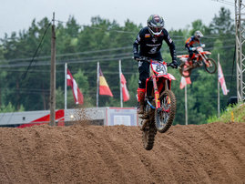 26YM-CRF450R-HRC-Jeffrey-Herlings-aws-008