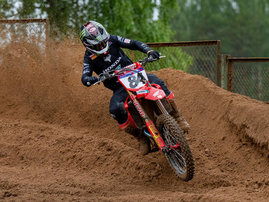 26YM-CRF450R-HRC-Jeffrey-Herlings-aws-010
