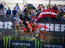 26YM-CRF450R-HRC-Jeffrey-Herlings-aws-012