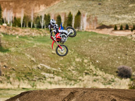 27YM CRF450R Extreme Red dam 006