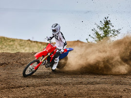 27YM CRF450R Extreme Red dam 009