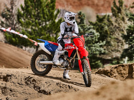 27YM CRF450R Extreme Red dam 013
