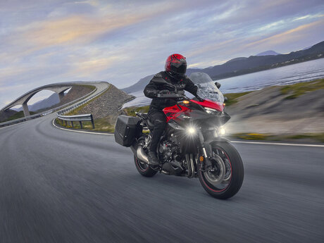 26YM - CB1000GT